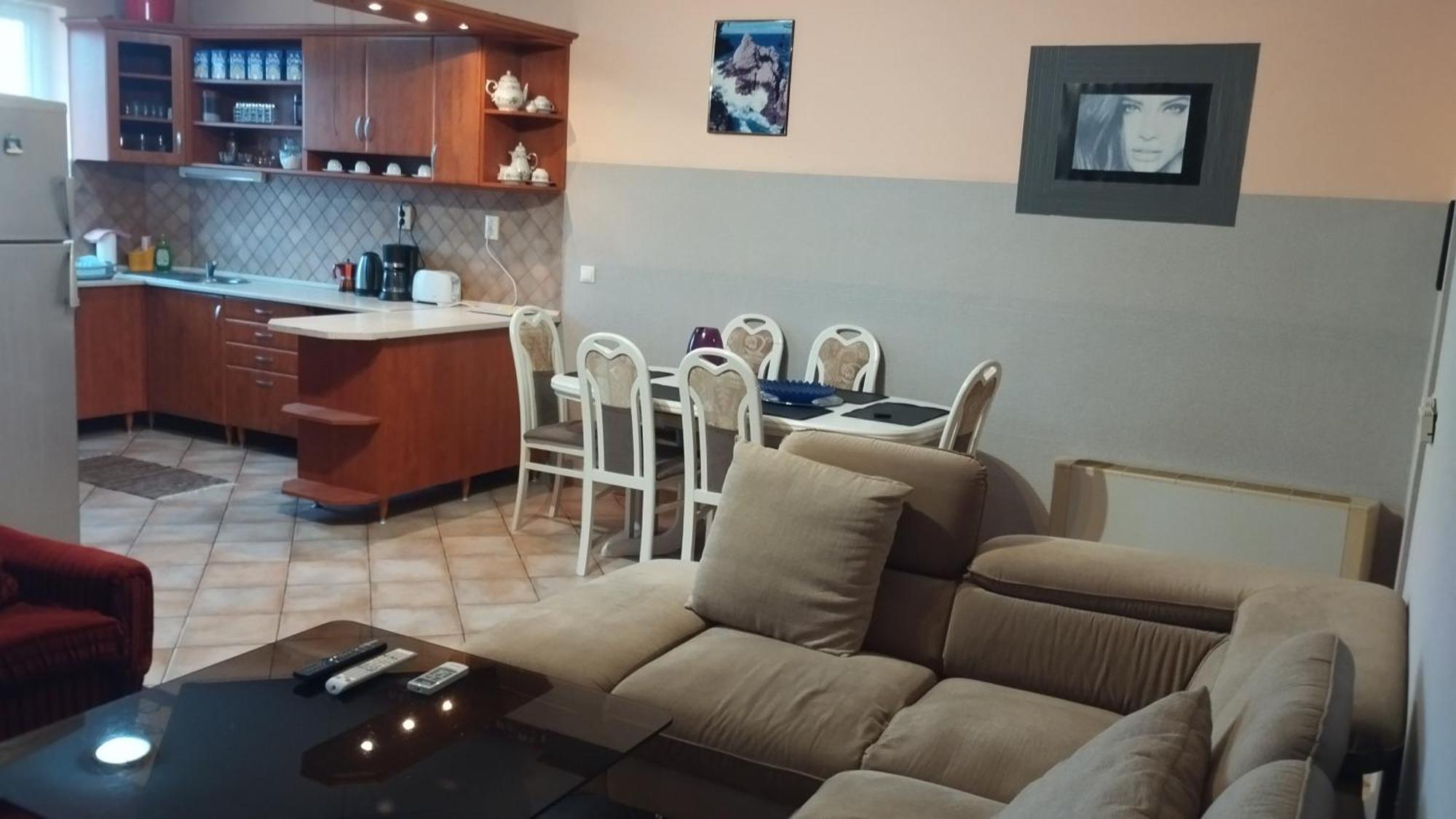 Tommy Apartman Hajdúszoboszló 外观 照片